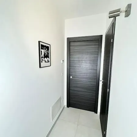 Attico Magnificent Wi-fi/free Parking شقة باليرمو