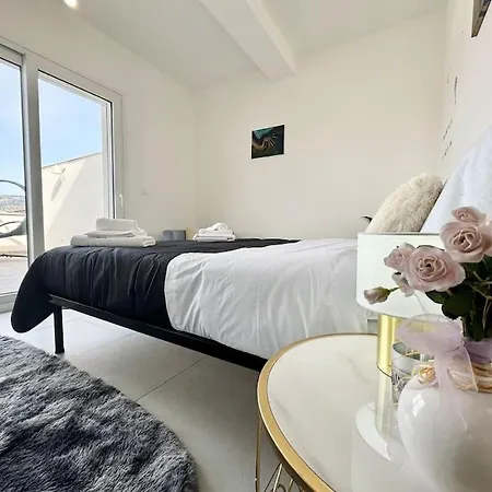 Apartment Attico Magnificent Wi-fi/free Parking *